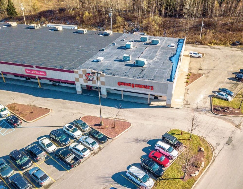 Park Center - Retail Spaces: 1035 Commerce Blvd., Dickson City, PA 18519
